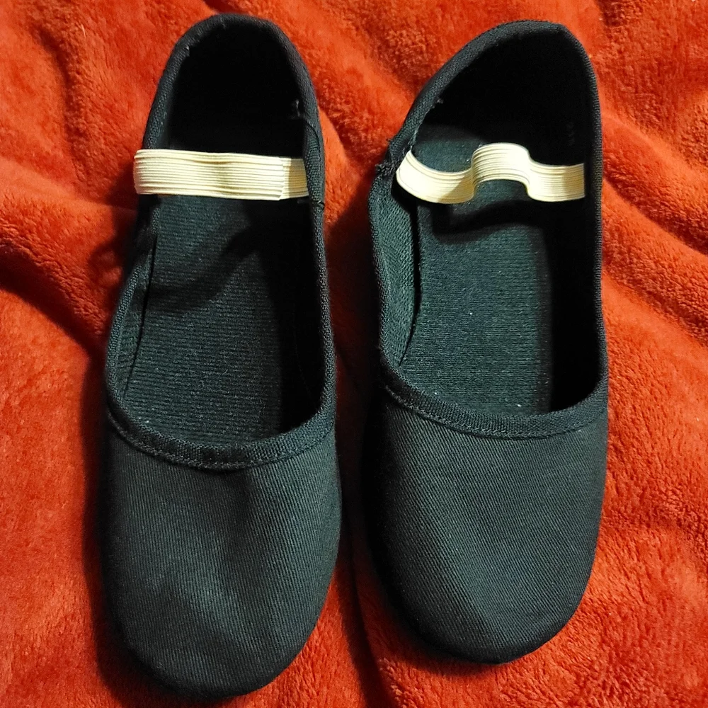 BRAND New Kids Canvas Character Dance Shoe Elastic Strap